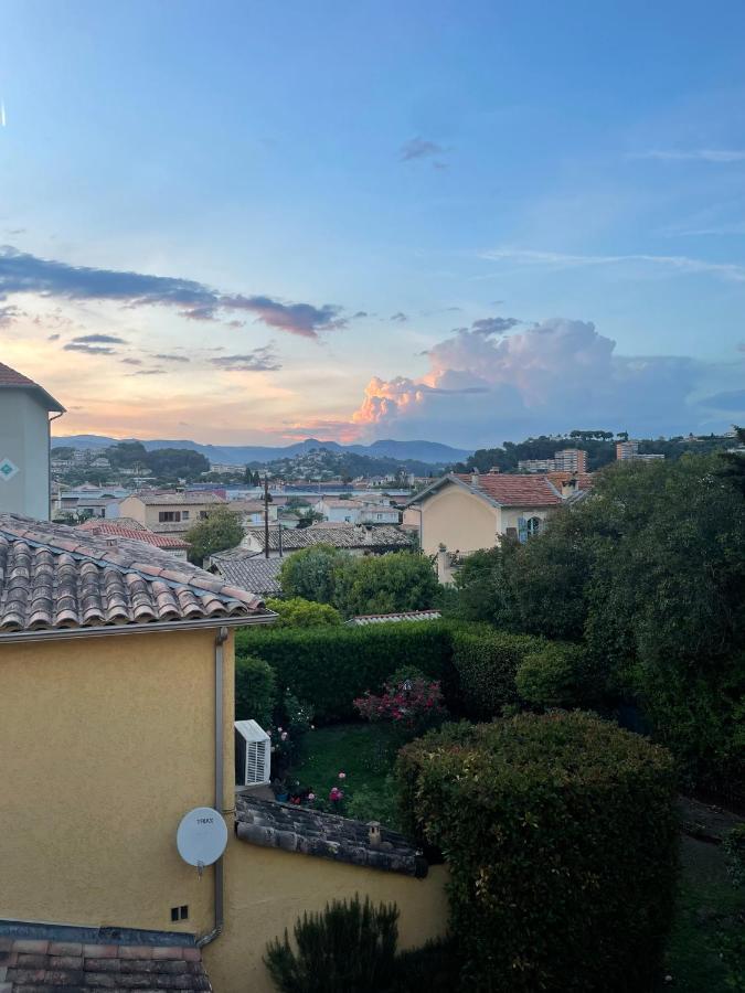 T2 Au Calme, Proche Des Plages, Climatise Et Parking Prive Cagnes-sur-Mer Exterior foto