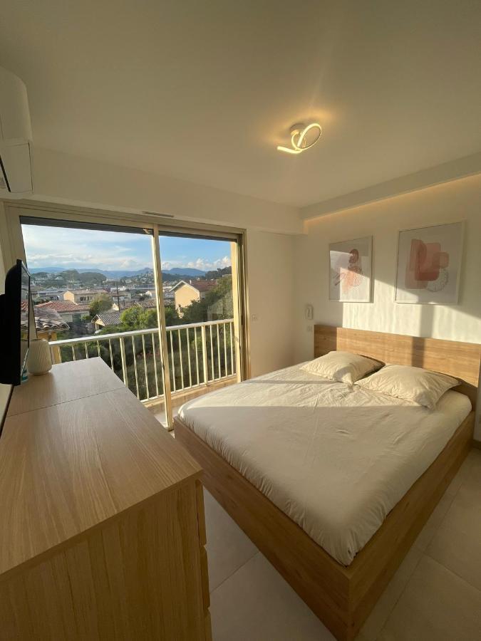 T2 Au Calme, Proche Des Plages, Climatise Et Parking Prive Cagnes-sur-Mer Exterior foto